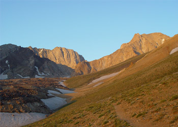 تصاویر علم کوه تصاویر علم کوه