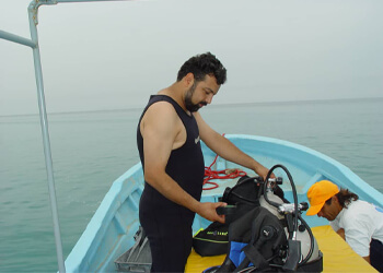 غواصی محمود غلامیر غواصی محمود غلامی